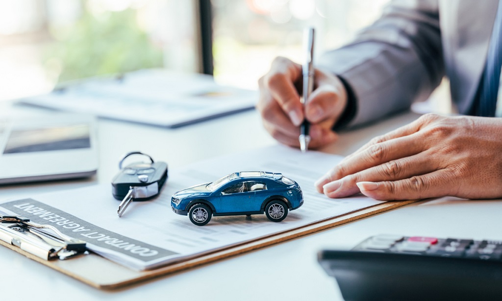 How to Transfer a Car Loan to a Family Member