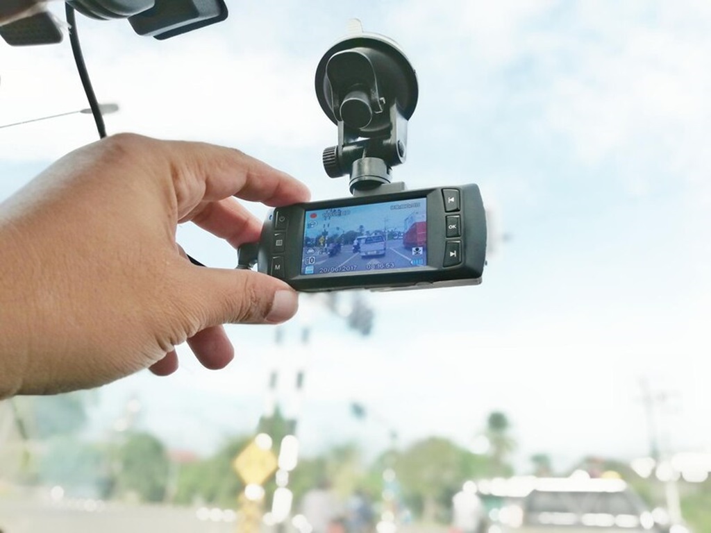 How much should you pay for a dash cam?